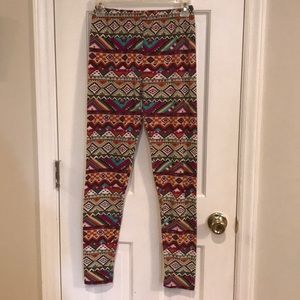 One size leggings (no brand listed)